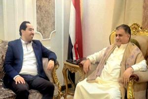 البكري والعيسي يناقشان أوضاع الكرة اليمنية وأندية عدن