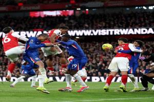 آرسنال يسقط تشيلسي ويحلق في الصدارة