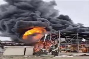 عاجل / إيران تستهدف مصنع بتروكيماويات في إسرائيل مع أنباء عن تسرب مواد خطرة