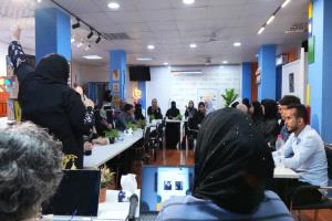 العنف الإلكتروني ضد النساء في الإطار العام والسياسي.. جلسة حوارية في نادي السلام النسوي