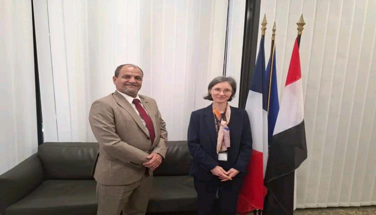 التعاون الأمني ومواجهة الإرهاب يتصدران مباحثات شلال شايع والسفيرة الفرنسية