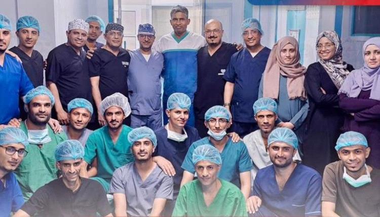 اليمن.. فريق طبي يجري ثلاث عمليات زراعة كبد لأول مرة
