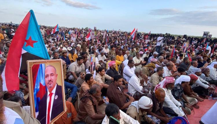 أبناء المهرة يجددون التفويض للرئيس الزُبيدي في فعالية جماهيرية حاشدة بالمسيلة إحياءً لذكرى إعلان عدن