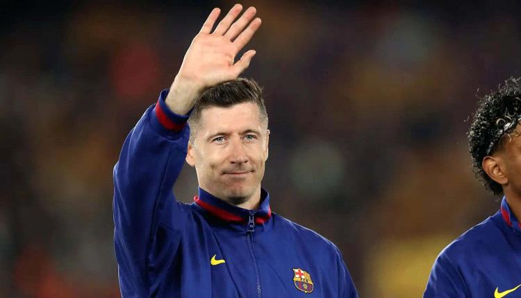 رسميا.. ليفاندوفسكي يعلن رحيله عن برشلونة 