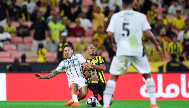الشباب يؤجل حلم الاتحاد الآسيوي بثلاثية مثيرة