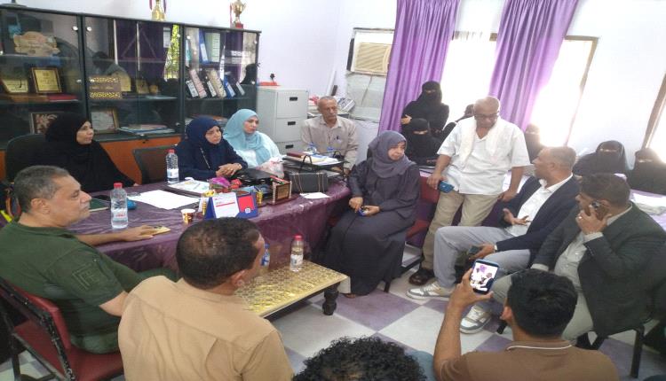 القطاع التربوي بالعاصمة عدن يدين ويستنكر حادثة الاعتداء على المعلمات بمدرسة العبادي بعدن 