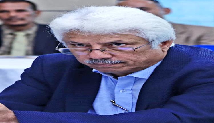 جولة سياحية بالحافلة للتعرف على معالم مدينة عدن 