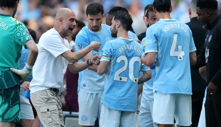 برشلونة يتفق مع نجم مانشستر سيتي لمدة عامين