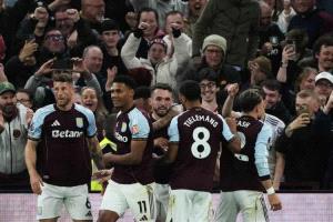 نهائي الدوري الأوروبي.. أستون فيلا يسعى للفوز بأول لقب قاري منذ 45 عاما