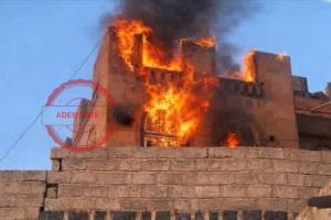حرائق تشتعل في صنعاء ومصادر تكشف ماذا حدث 