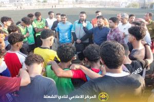 رئيس نادي الشعلة يطلع على أوضاع الفريق الأول لكرة القدم ويعد بمعالجة التحديات