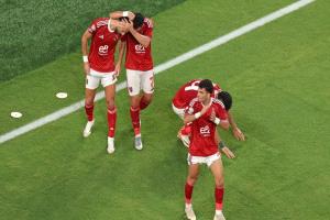 الأهلي يتلقى صدمة قبل مواجهة إنبي.. ويصدر بيانًا بشأن نجم المغرب