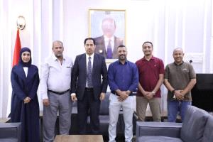 وزير الشباب والرياضة يلتقي اللجنة التحضيرية لبطولة مصارعة الذراعين ويطلع على آخر التجهيزات
