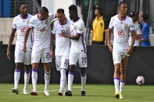 خماسية مدوية تتوج العين بطلًا للدوري الإماراتي