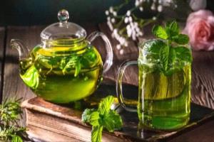 فوائد شاي النعناع لعلاج التهاب الحلق واحتقان الأنف
