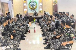 العميد أحمد بن عفيف يرأس اجتماعا لمناقشة الخطة الأمنية لعيد الأضحى المبارك 