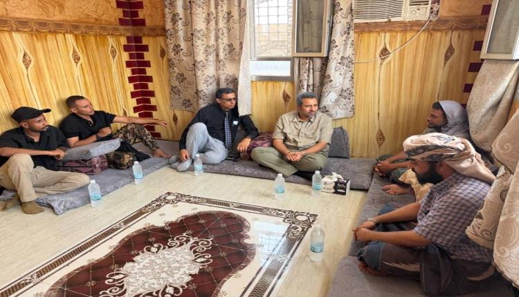 محافظ لحج يوجه بالتحقيق في وفاة أم وأحد توأميها إثر خطأ طبي بمستشفى 