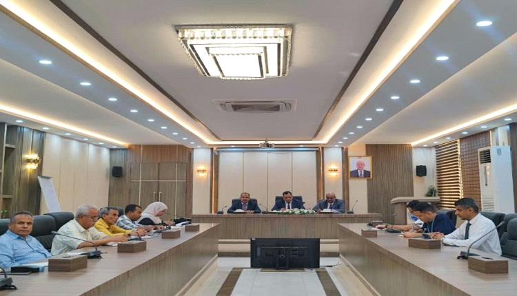 الوزير السقطري يبحث مع البنك الدولي التحضير لمشروع تنمية مصايد الأسماك الجديد