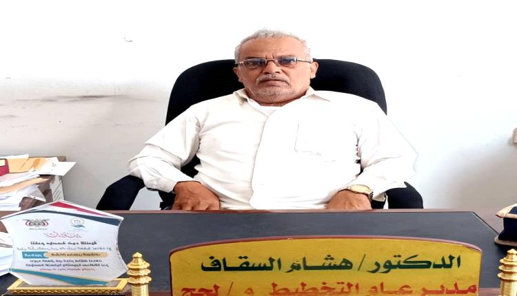مدير التخطيط بلحج يدعو المنظمات الدولية والمؤسسات الى مضاعفة جهود تدخلاتها الإنسانية الطارئة بالمحافظة 
