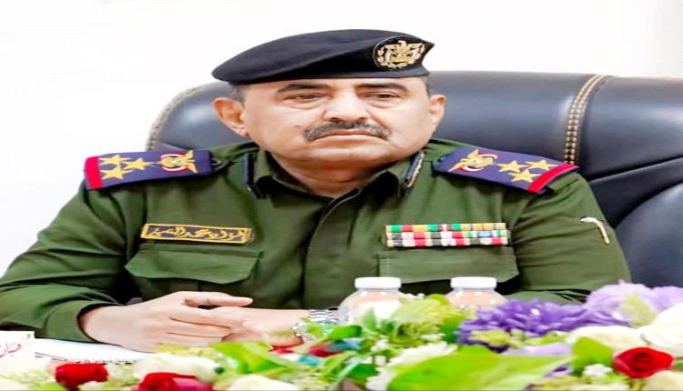 مدير عام شرطة شبوة يعزي في وفاة العميد عبدالله عريق
