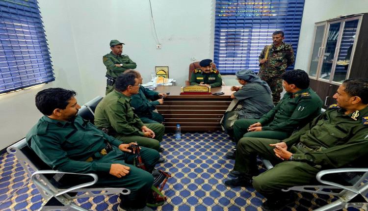 مدير عام شرطة شبوة يتفقد الجاهزية الأمنية بشرطة مديرية عتق.. ويشدد على سرعة الاستجابة لبلاغات المواطنين
