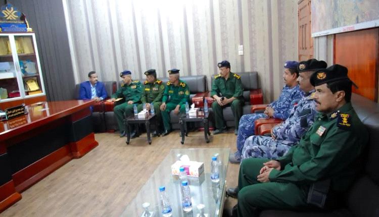 شبوة تتحرك أمنياً.. بن الوزير يبحث مع قيادة الداخلية خطة لملاحقة الخلايا الإرهابية