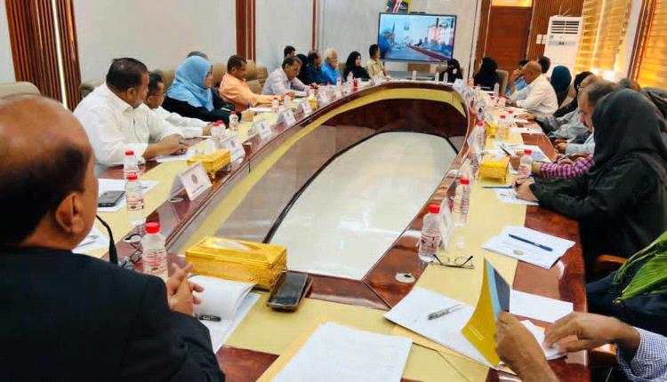 الجمعية الوطنية تدعو أبناء المحافظات الجنوبية المستضيفة إلى تعزيز قيم التضامن والتكافل ومدّ يد العون لإخوانهم النازحين
