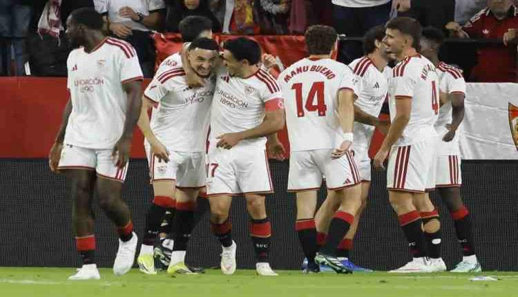 إشبيلية وبلباو وديبورتيفو يتأهلون في كأس ملك إسبانيا 