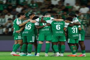 الأهلي ينجو بصعوبة من مصيدة الفيحاء