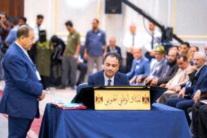 مابين مسار الزعيم حسن باعوم ونجله فادي باعوم 
