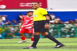 باصالح والدروبي يمثلان التحكيم اليمني في كأس الخليج للناشئين بقطر
