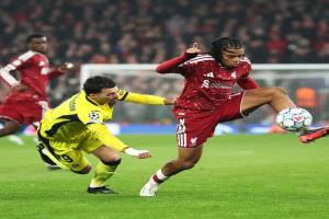 ليفربول يصلح خطأ فان دايك بريمونتادا مثيرة.. وهاتريك فودين يقود السيتي لانتصار كاسح