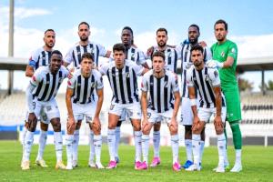 «الكونفدرالية الأفريقية» الصفاقسي وأهلي طرابلس يتأهلان لدور المجموعات