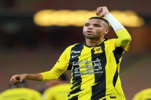يوسف النصيري يقود هجوم الاتحاد في معركة أبها