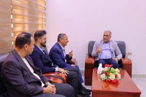وزير التربية والتعليم يبحث مع رئيس مجلس إدارة مجموعة بازرعة سبل دعم العملية التعليمية
