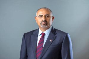 الرئيس الزُبيدي يُعزّي في استشهاد قائد اللواء 16 عمالقة ورفاقه، ويؤكد: دماء الشهداء ثمنها جنوب حر مستقل