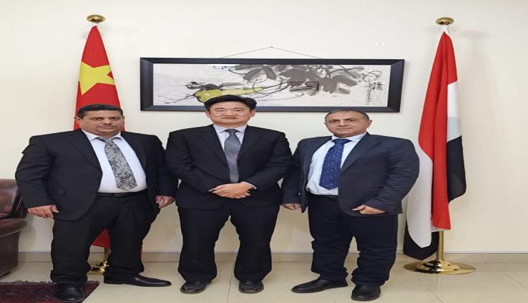 الرياض.. رئيس جامعة عدن يبحث مع القائم بأعمال السفير الصيني تعزيز التعاون الأكاديمي