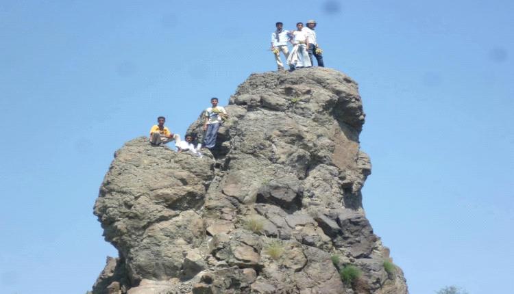 ضربة موجعة للحوثيين غرب تعز.. استعادة جبل النعمان بالكامل وسقوط عشرات القتلى والجرحى
