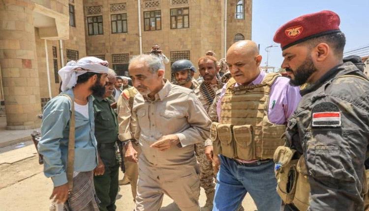 الفريق الصبيحي يطلع على الأوضاع الميدانية والعسكرية في تعز ويشدد على الجاهزية اليقظة العالية
