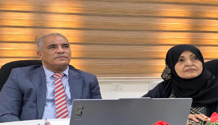 وزير التربية العبادي يشارك باتصال مرئي في المؤتمر العام بدورته الاستثنائية الرابعة لمنظمة العالم الإسلامي للتربية والعلوم والثقافة (الإيسيسكو) 
