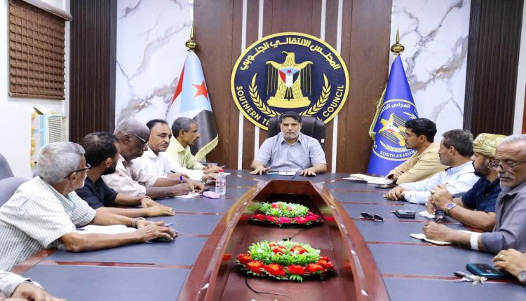 الزامكي: أمن واستقرار عدن مسؤولية جماعية وتداعيات النزوح تتطلب تحركًا مسؤولًا