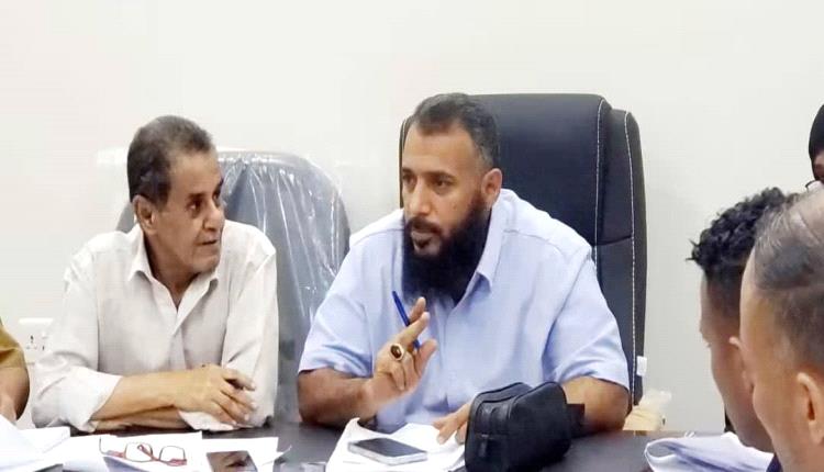 مدير عام التواهي ينعي رفيق دربه أمين عام المجلس المحلي 