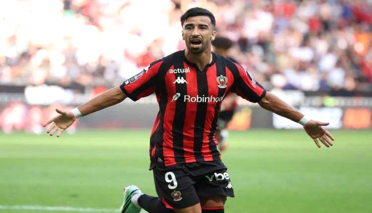 الجزائري عمورة يمنح نيس انتصاره الأول في الدوري الفرنسي