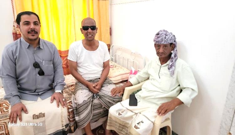 رئيس مجلس تنسيق اندية حضرموت الوادي يطمئن على صحة رئيس فرع الاتحاد الاعلام الرياضي بالوادي