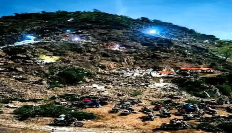مأساة الذهب في اليمن.. 6 قتلى و14 عالقاً تحت الأنقاض في انهيار منجم بدائي بحجة