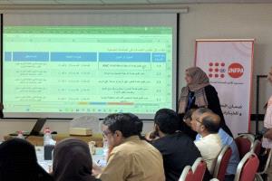 عدن.. 40 كادرا صحيا يستكملون ورشة فنية لمراجعة أدوات مسح مرافق الطوارئ التوليدية والوليدية
