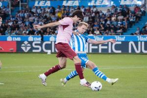 «الدوري الإسباني» التغيير الفني يؤتي ثماره... فالنسيا يهزم ألافيس بملعبه