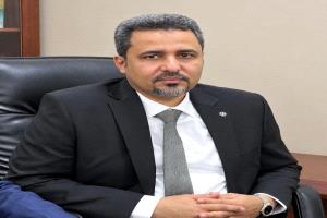 محافظ لحج يوجه برفع مستوى الخدمات وتشكيل خلية طوارئ إنسانية لمواجهة التطورات في المحافظة
