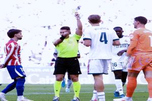 وسط جدل تحكيمي كبير.. أتلتيكو يصعق الريال ويعمق الشكوك حول مورينيو