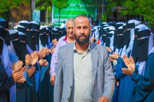 محافظ الضالع يوجه بصرف حوافز المعلمين بالمحافظة